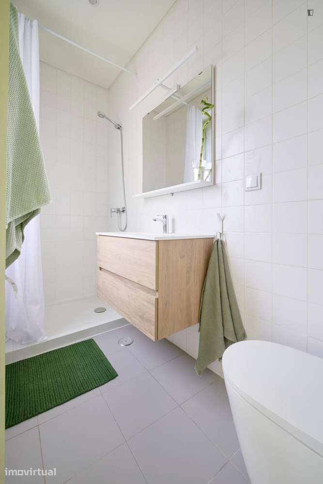 Quarto - localizado em Alcântara Lisbon - Grande imagem: 3/37