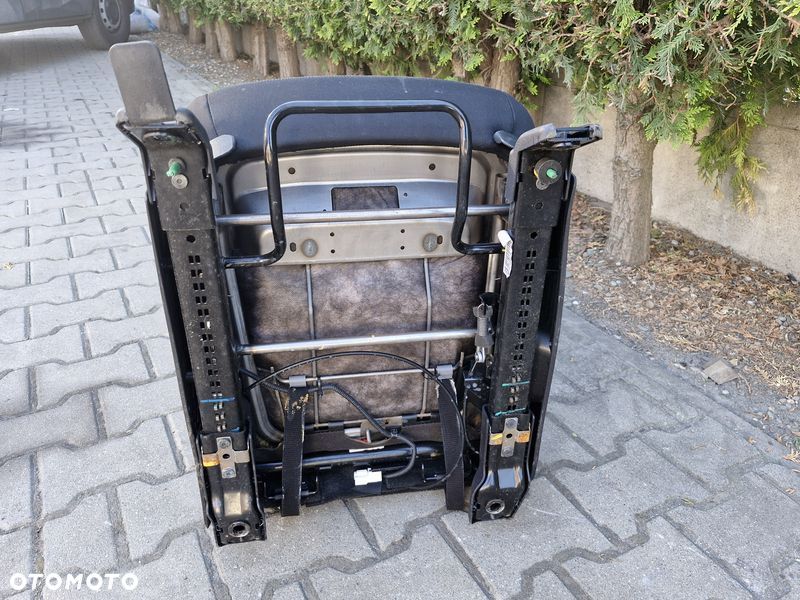 kia carens iv 4 fotel tył tylny lewy - 9