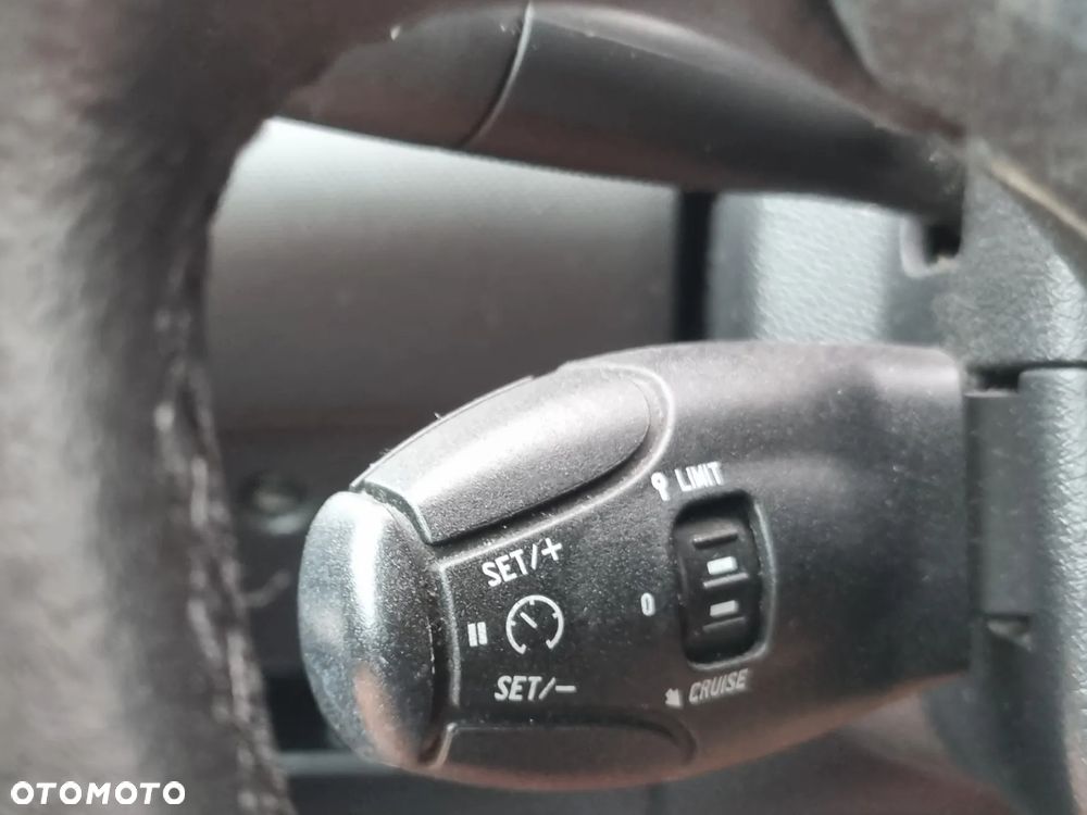 Peugeot 308 1.6 Premium Plus - 29