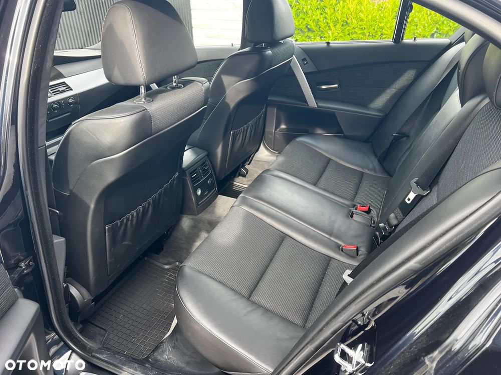 BMW Seria 5 523i - 19