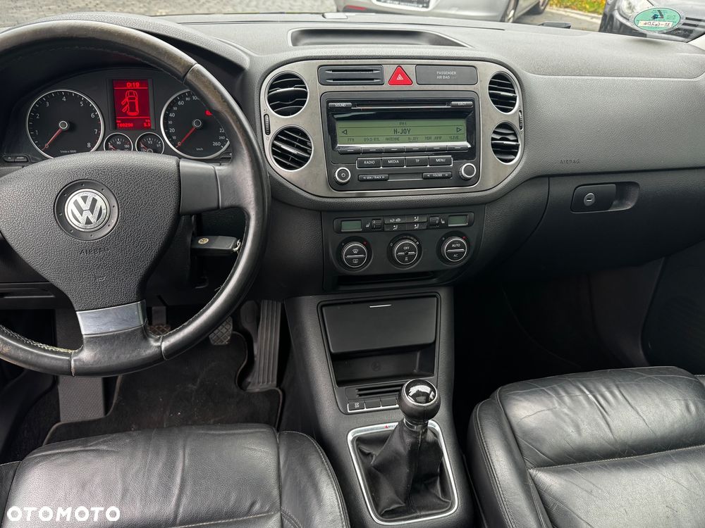 Volkswagen Tiguan - 20