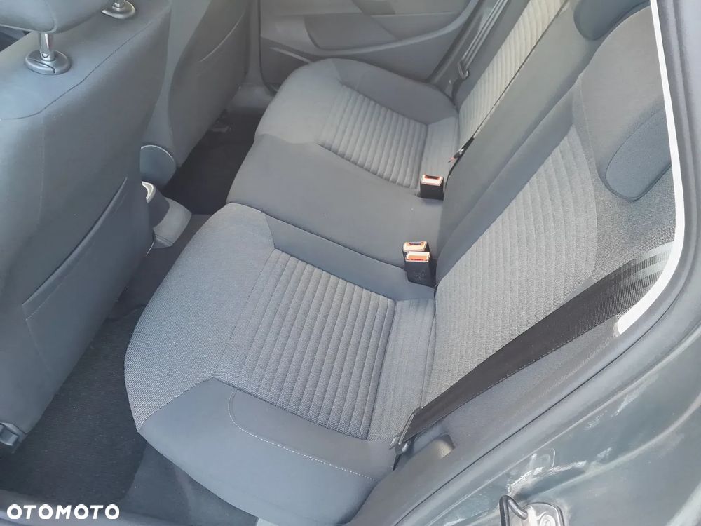 Volkswagen Polo - 16