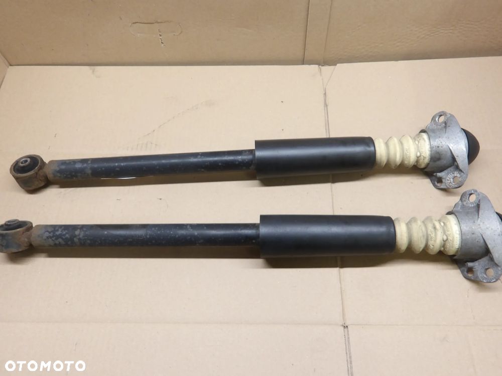 VW POLO IV 9N 3D 1.4B AMORTYZATOR PRAWY LEWY TYŁ - 1