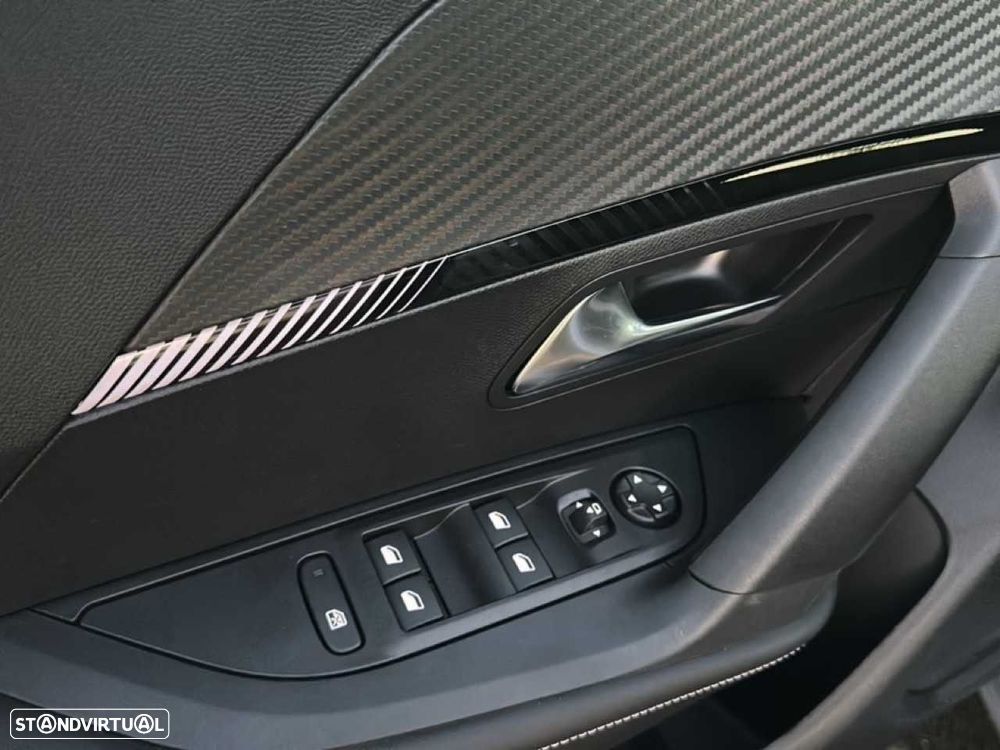 Peugeot 2008 1.2 PureTech Allure - 13