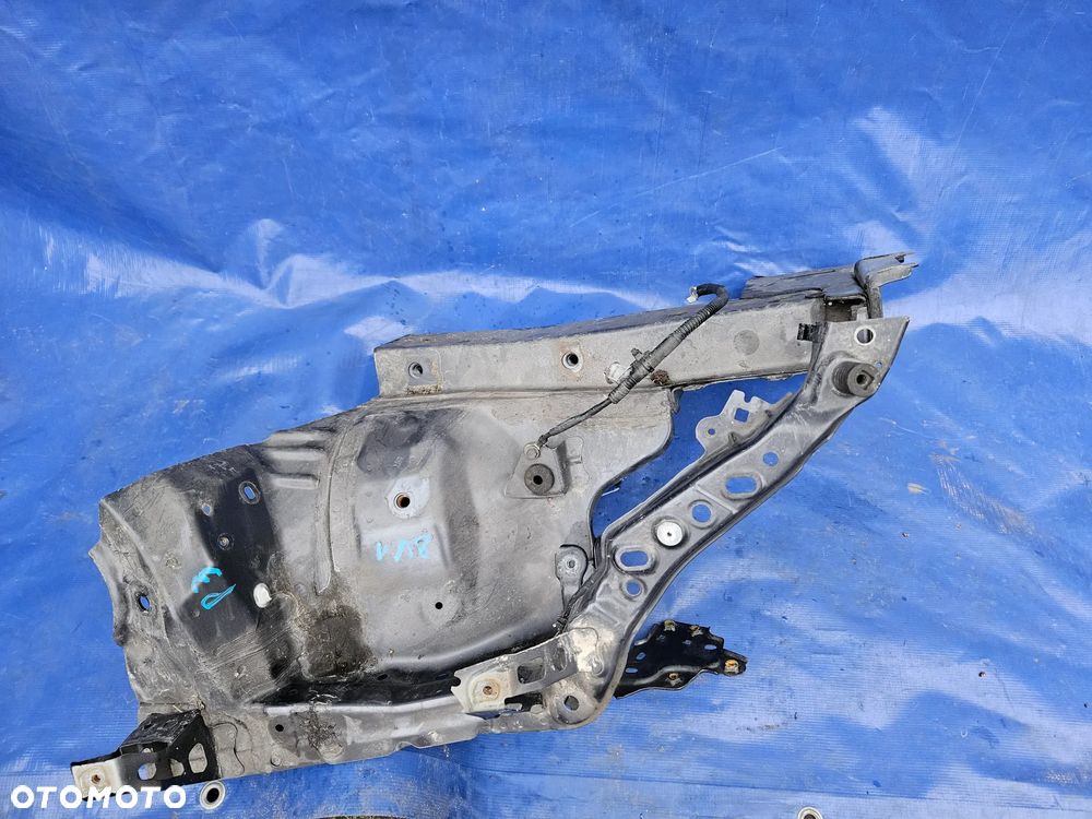 TOYOTA PRIUS III 09-15 ĆWIARTKA PRAWA PODŁUŻNICA OKULAR 8V1 - 3