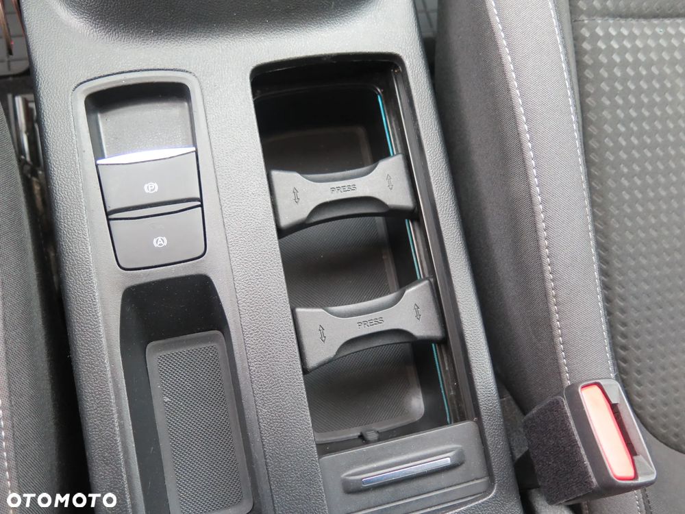 Ford Focus 1.5 EcoBlue SCR Titanium - 26