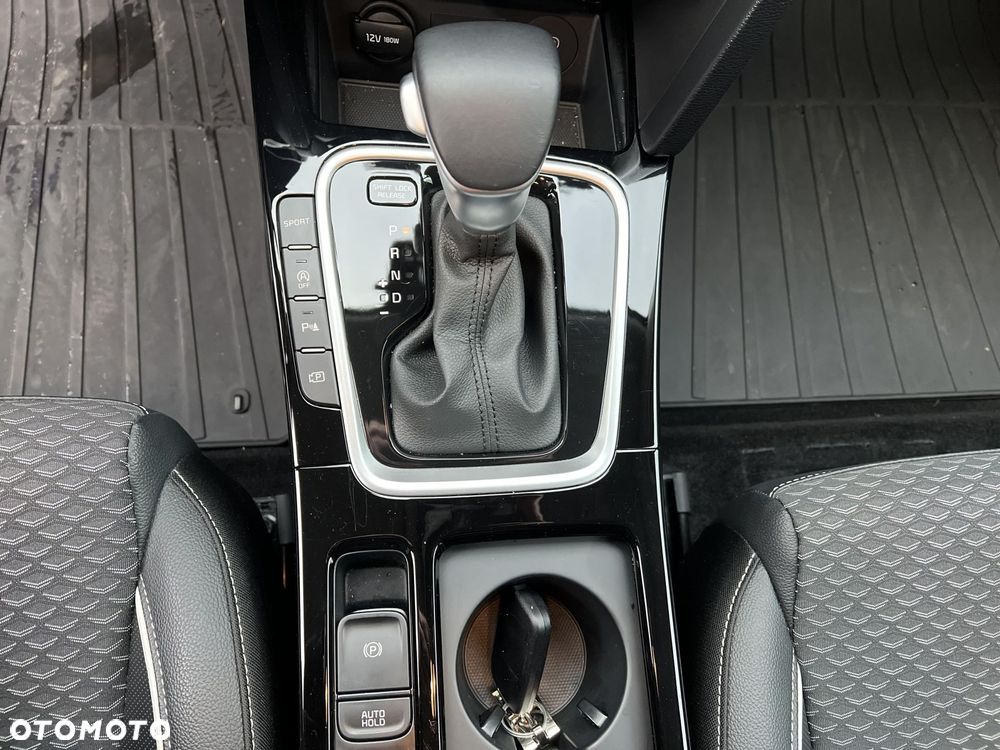 Kia XCeed 1.5 T-GDI Business Line DCT - 13