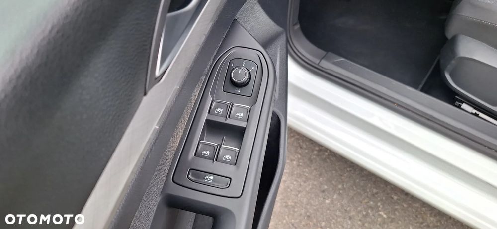 Volkswagen Golf 2.0 TDI Life - 26
