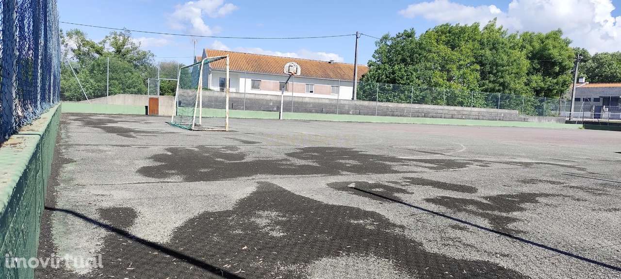 Moradia T4 com Garagem em Vilarelho da Raia, Chaves - Grande imagem: 3/28