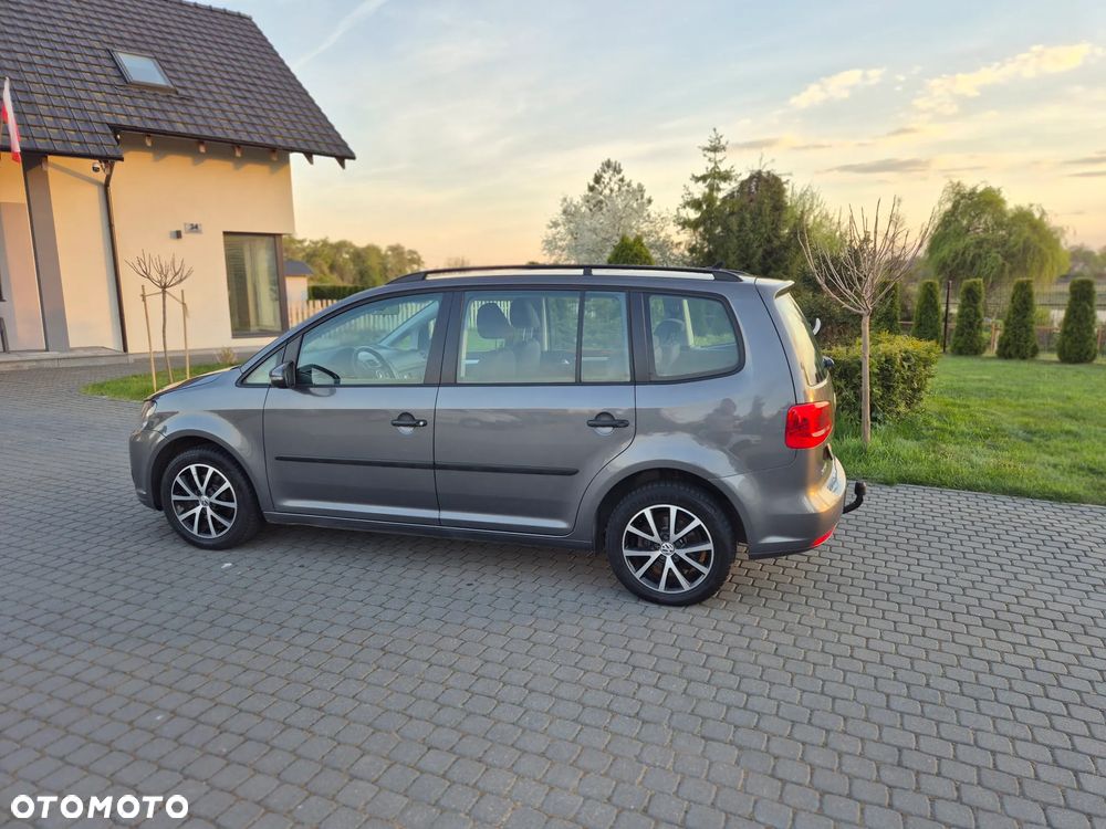 Volkswagen Touran 1.6 TDI DPF BlueMotion Technology DSG Comfortline - 15