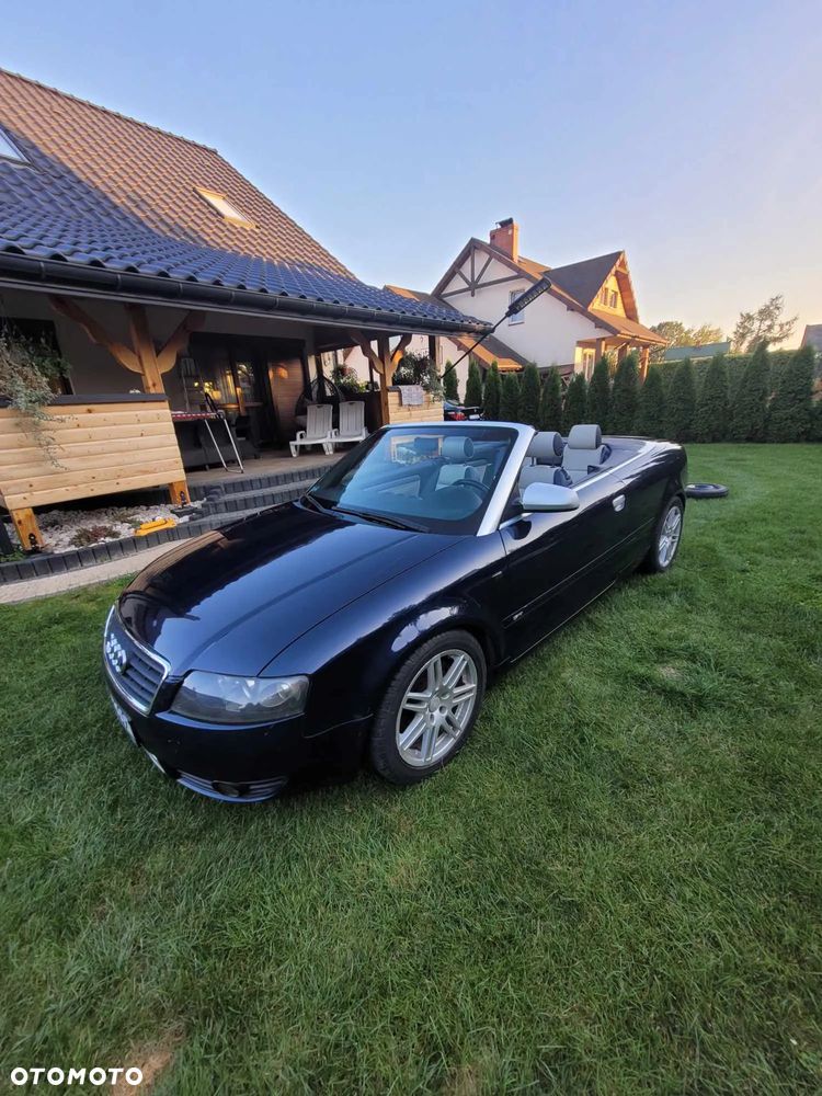 Audi A4 Cabrio ver-2-5-tdi-multitronic - 1