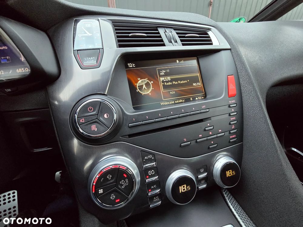 Citroën DS5 Hybrid4 EGS6 SportChic - 19