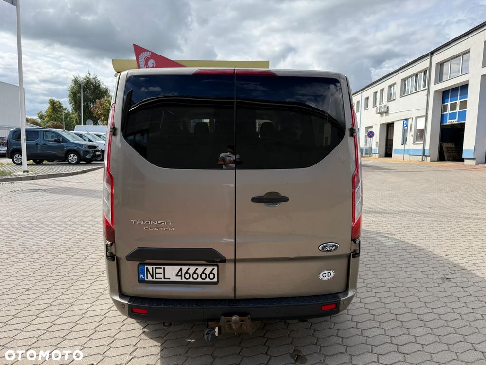 Ford Transit Custom - 8