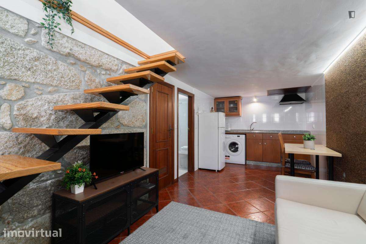 Estúdio - localizado em Cedofeita Porto - Grande imagem: 4/22