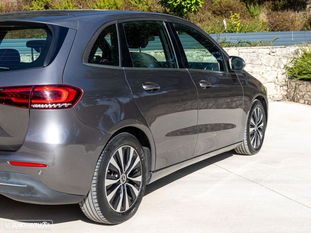 Mercedes-Benz B 180 - 10
