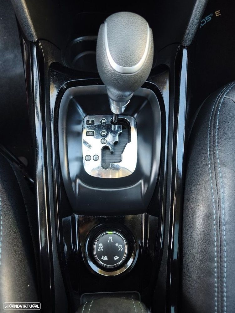Peugeot 2008 1.2 PureTech Crossway EAT6 - 5