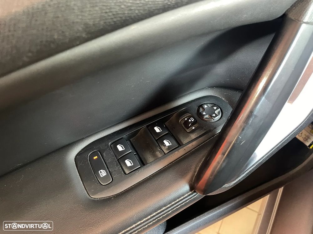 Peugeot 308 e-HDi FAP 115 Stop&Start Allure - 9