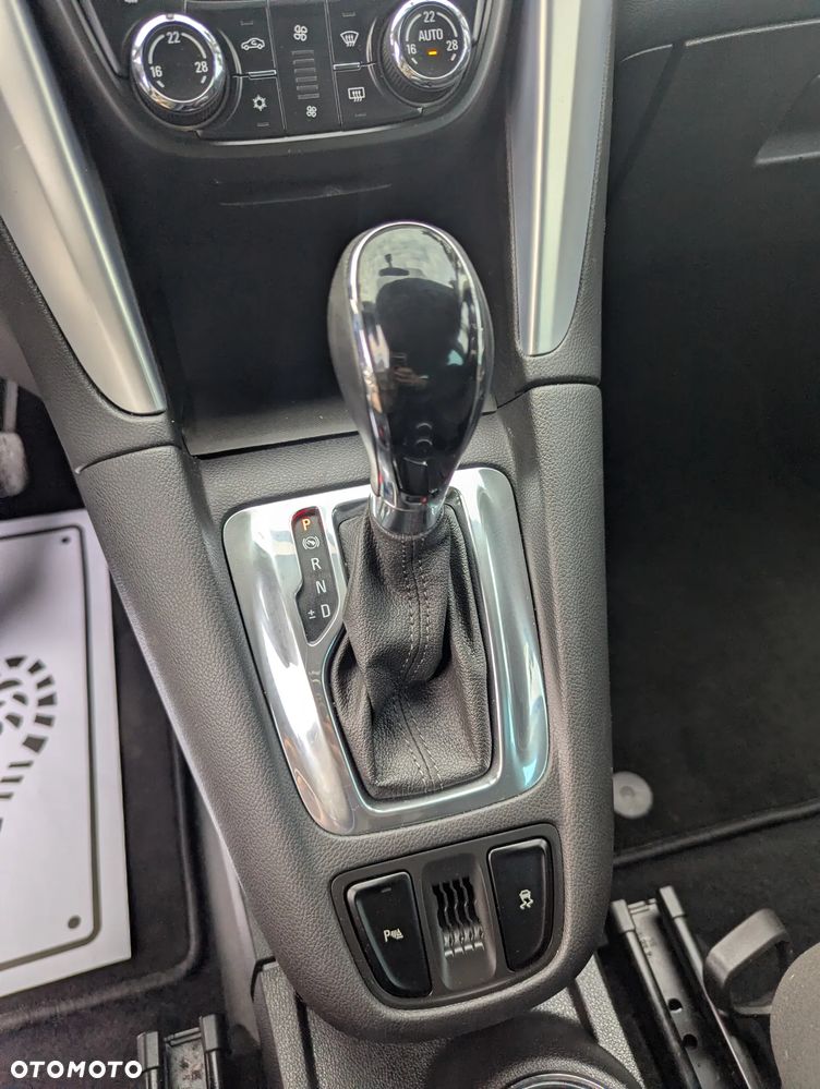 Opel Zafira 2.0 D (CDTI) Automatik Business Edition - 17