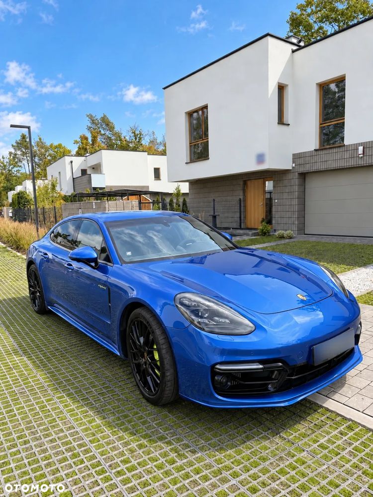 Porsche Panamera 4 E-Hybrid - 6