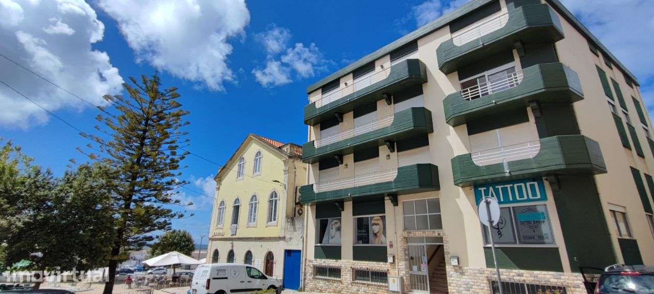 T2 c/ L de Garagem e Mobilado - Largo da Varina - Buarcos - Grande imagem: 4/46