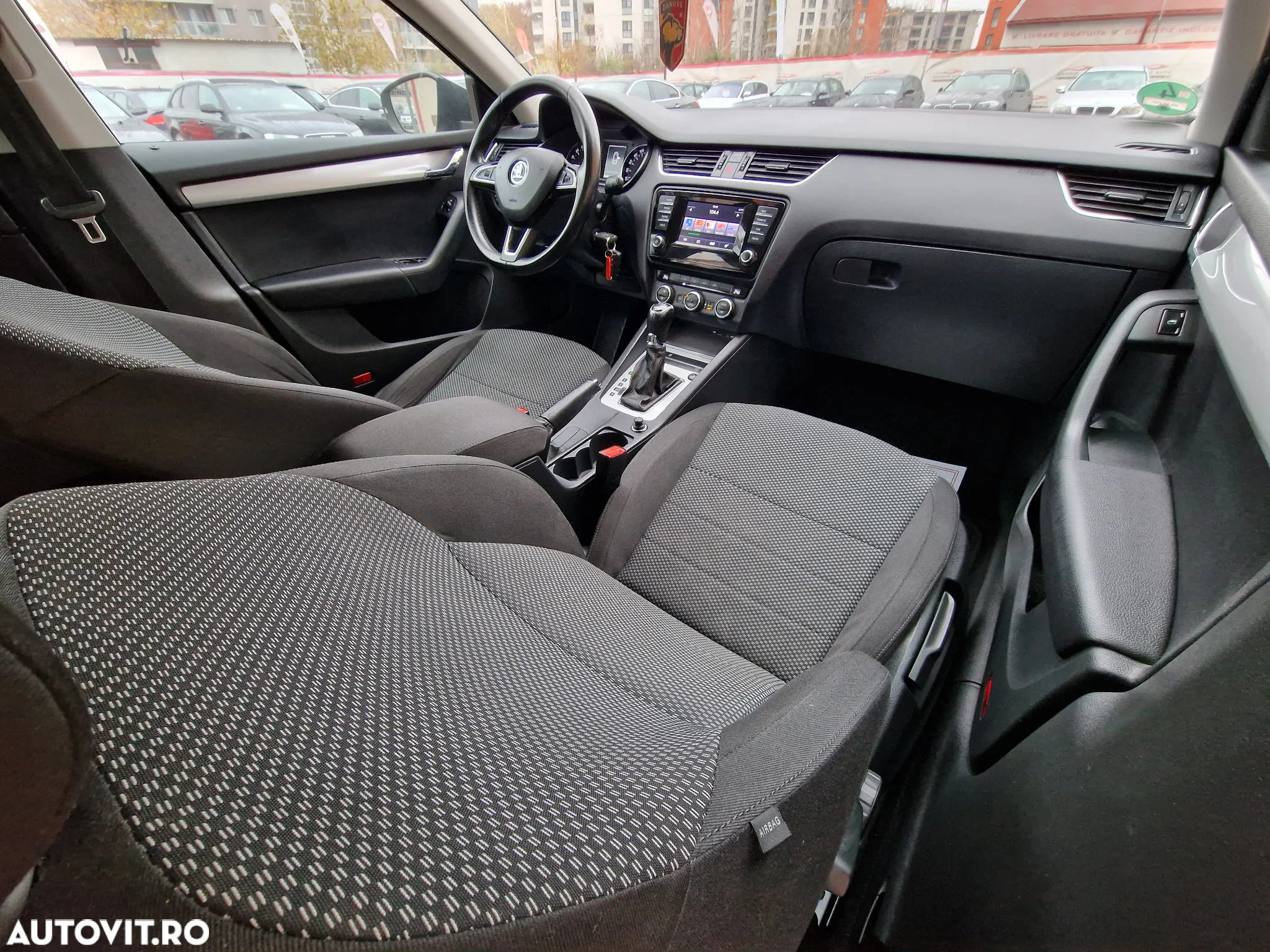 Skoda Octavia 2.0 TDI DSG Style - 13