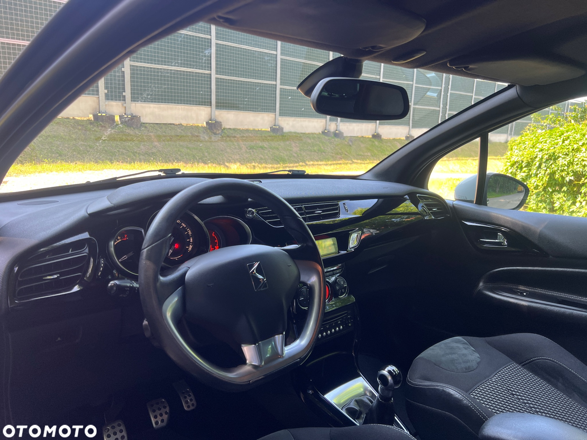 Citroën DS3 1.6 VTi SoChic - 11