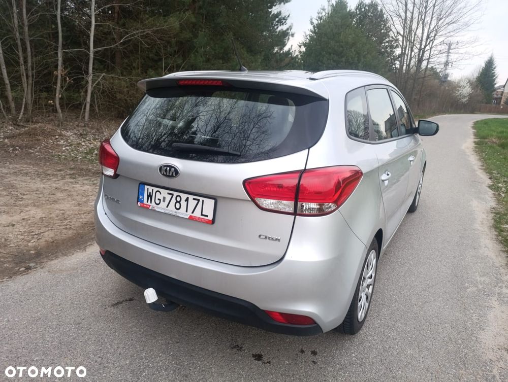 Kia Carens 1.7 CRDi 115 Dream Team Edition - 10