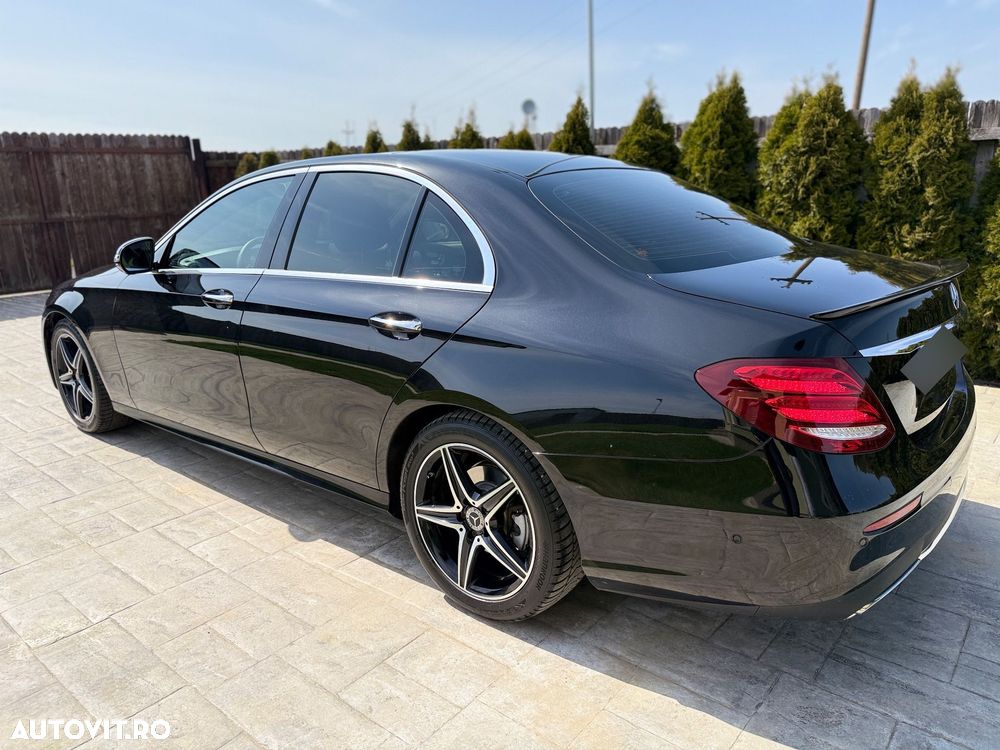 Mercedes-Benz E 220 d 9G-TRONIC AMG Line - 4