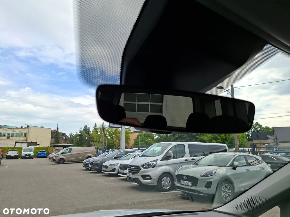Ford Tourneo Connect 1.5 EcoBoost Trend - 21