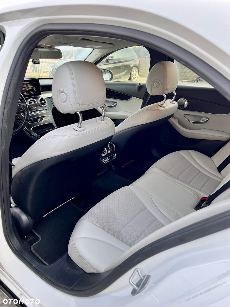 Mercedes-Benz Klasa C 220 (BlueTEC) d 7G-TRONIC - 12