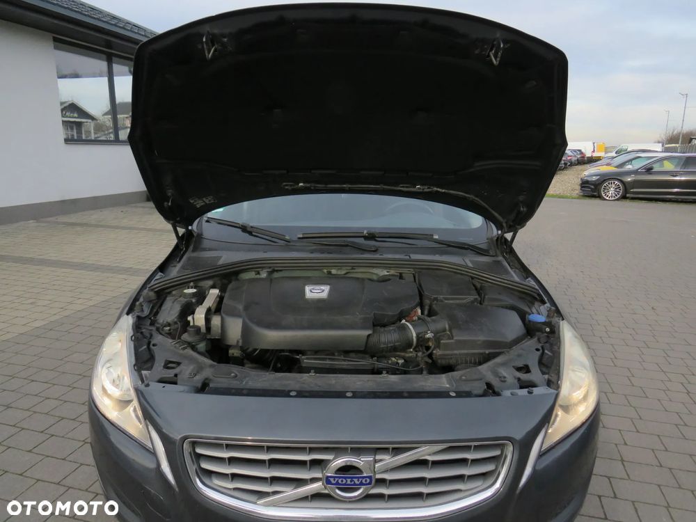 Volvo S60 D4 Edition - 38