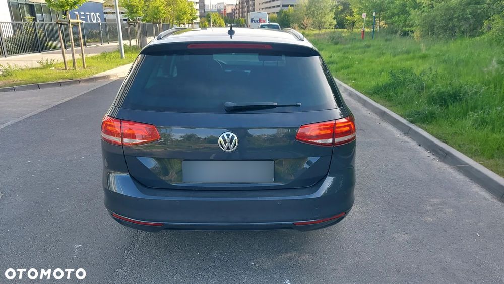 Volkswagen Passat 1.6 TDI (BlueMotion Technology) DSG Comfortline - 4