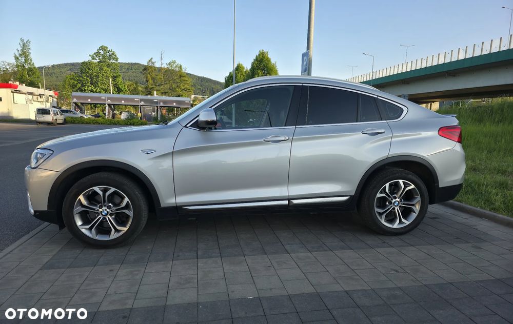 BMW X4 xDrive20d xLine - 4