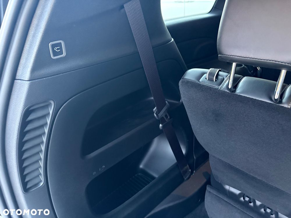 Chrysler Pacifica - 19