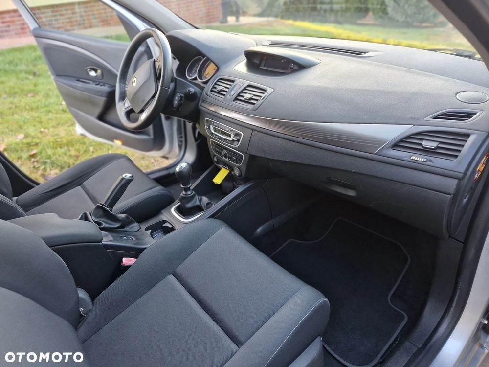 Renault Megane TCe 130 Dynamique - 21