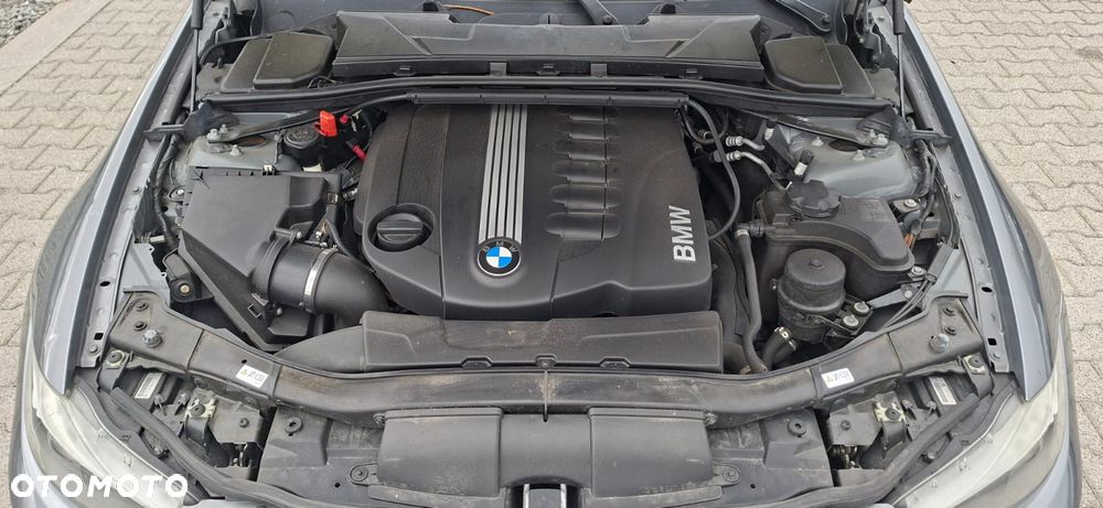BMW Seria 3 330d DPF Edition Lifestyle - 27