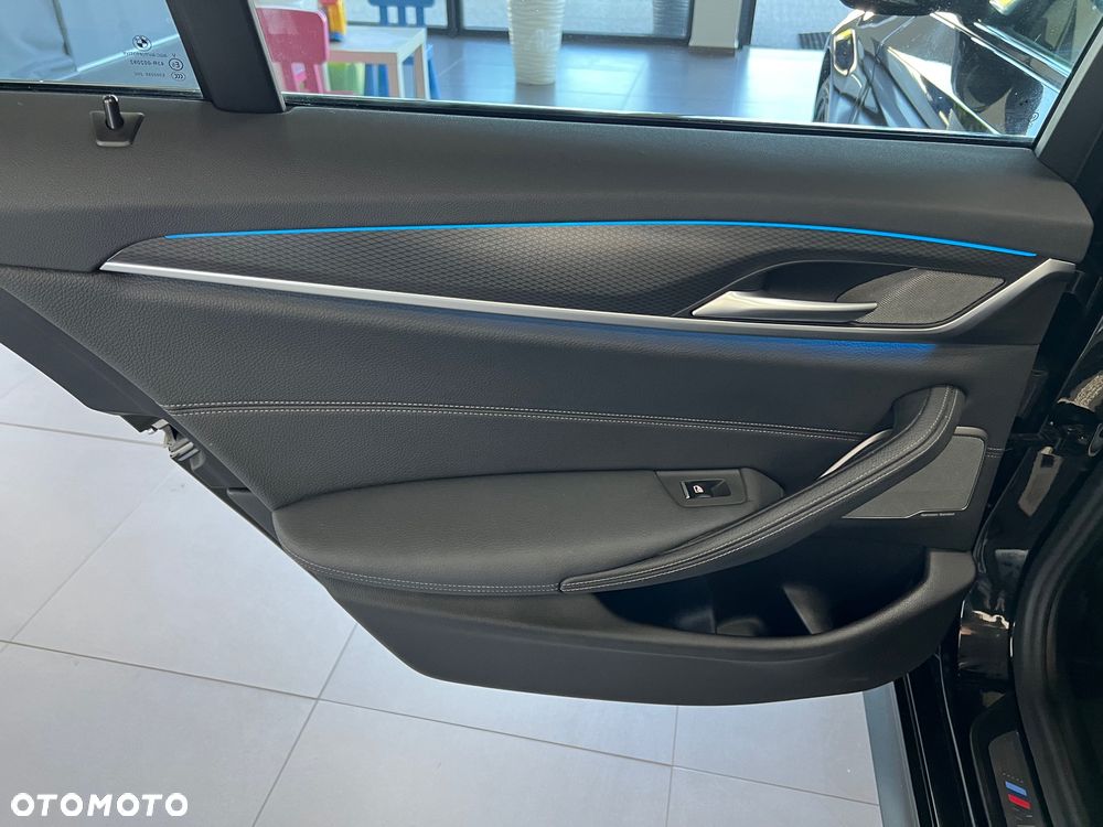 BMW Seria 5 520e M Sport sport - 33