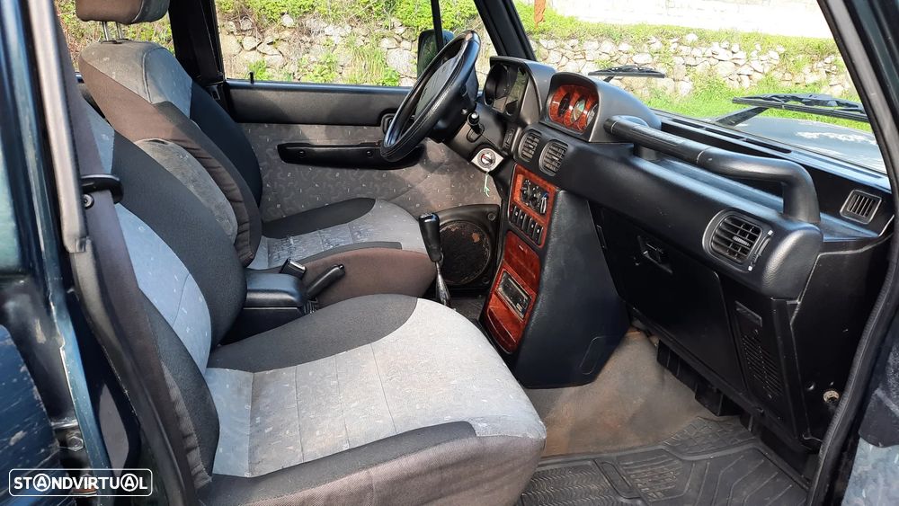 Hyundai Galloper - 1