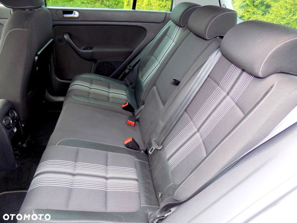 Volkswagen Golf Plus 2.0 TDI DSG Comfortline - 15