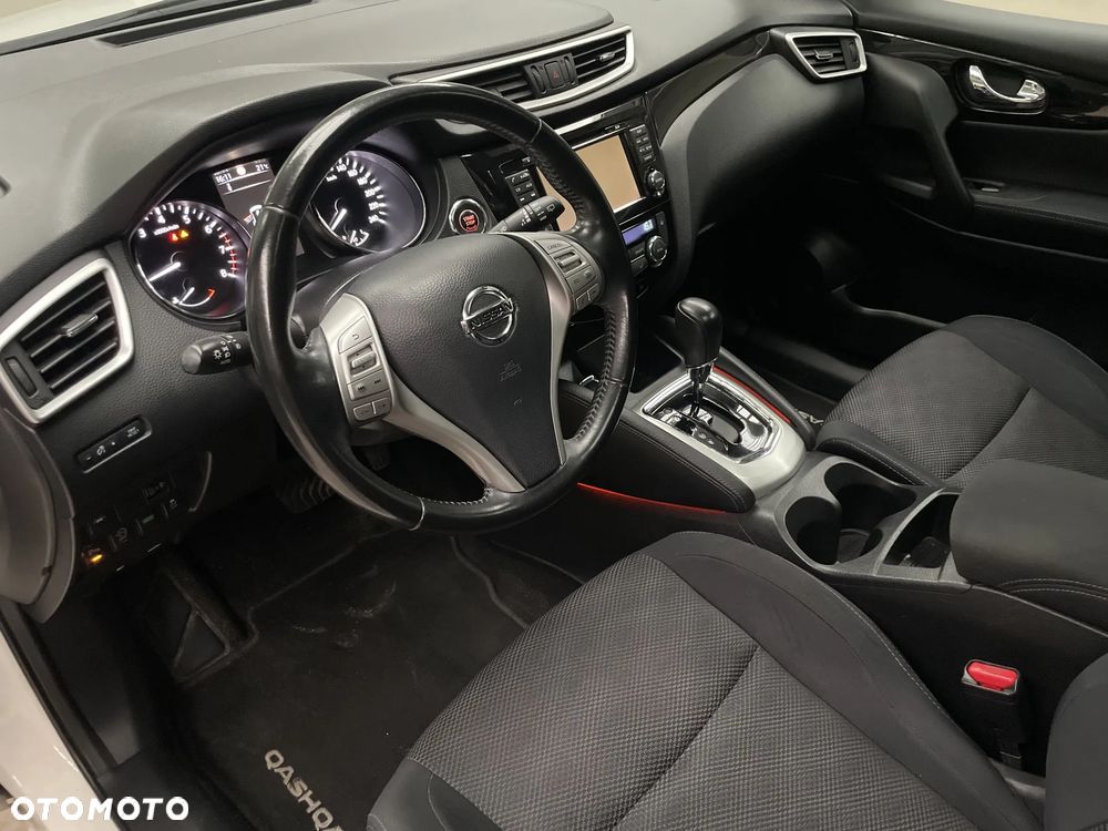 Nissan Qashqai 1.2 DIG-T Tekna Xtronic EU6 - 9