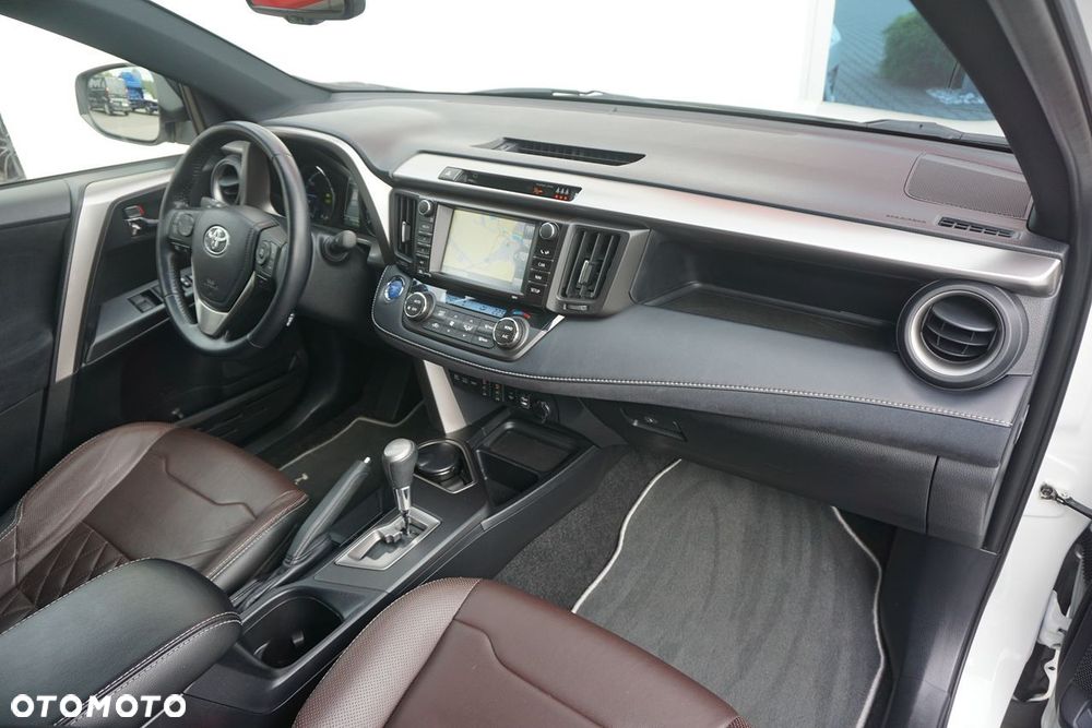 Toyota RAV4 Hybrid Selection 4x2 - 6
