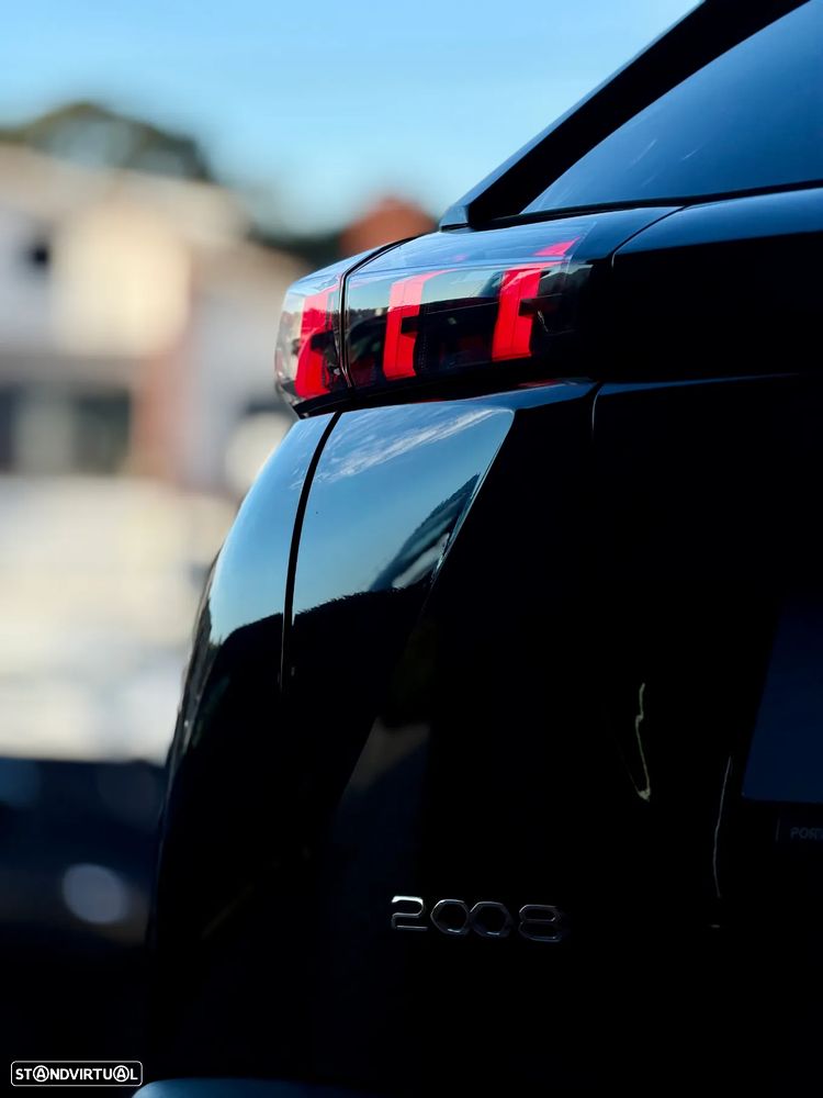 Peugeot 2008 1.2 PureTech Allure Pack - 28