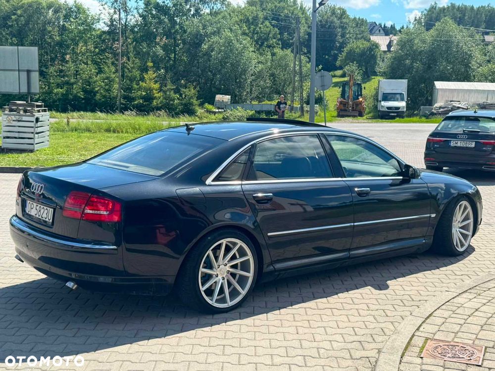 Audi A8 - 2