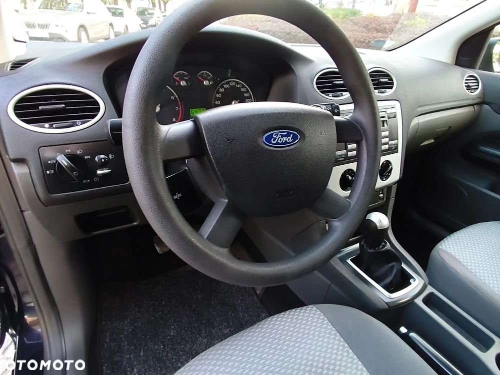 Ford Focus - 15