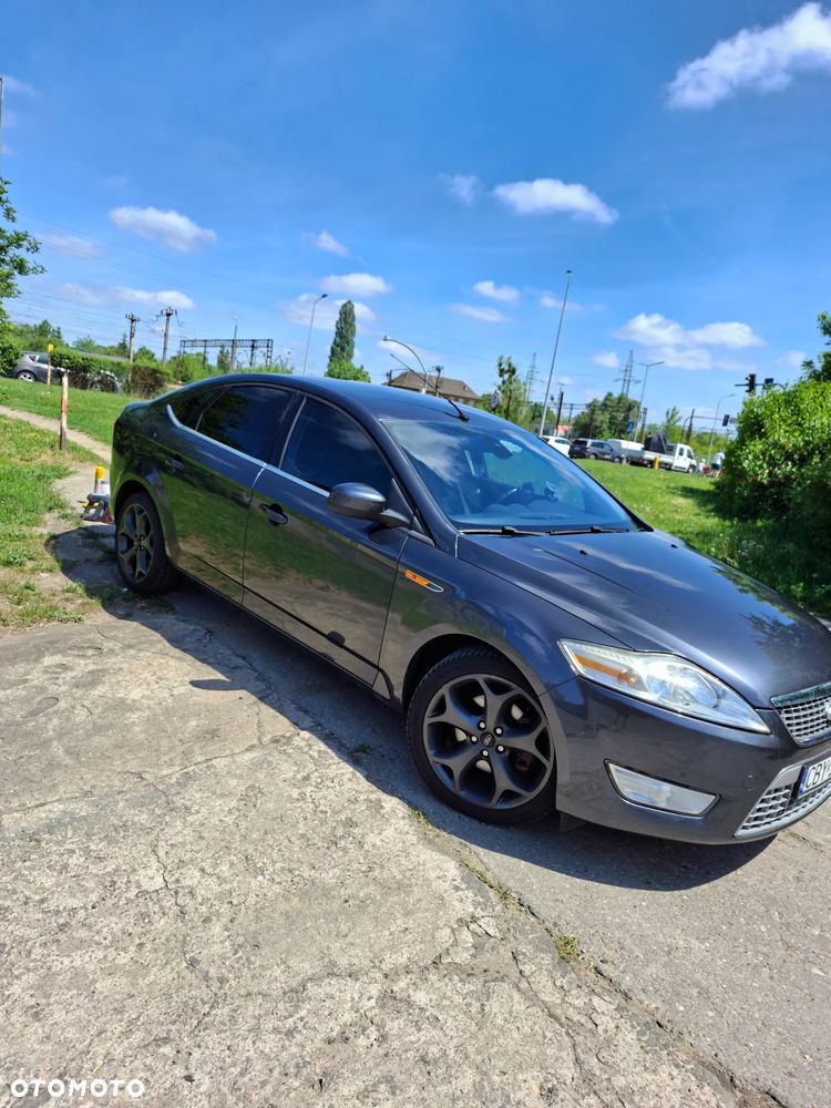 Ford Mondeo 2.0 Titanium - 1