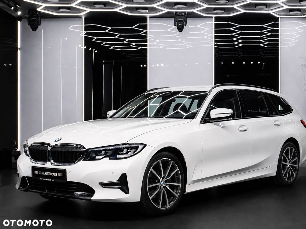 BMW Seria 3 320i Sport Line - 3
