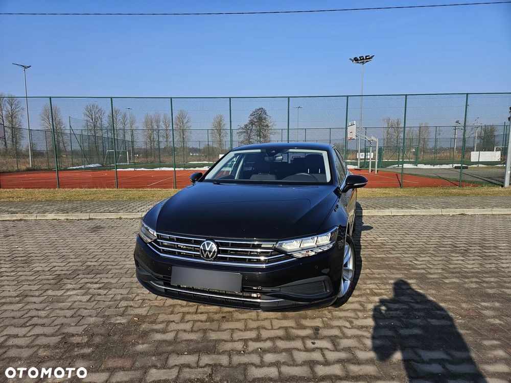 Volkswagen Passat - 16