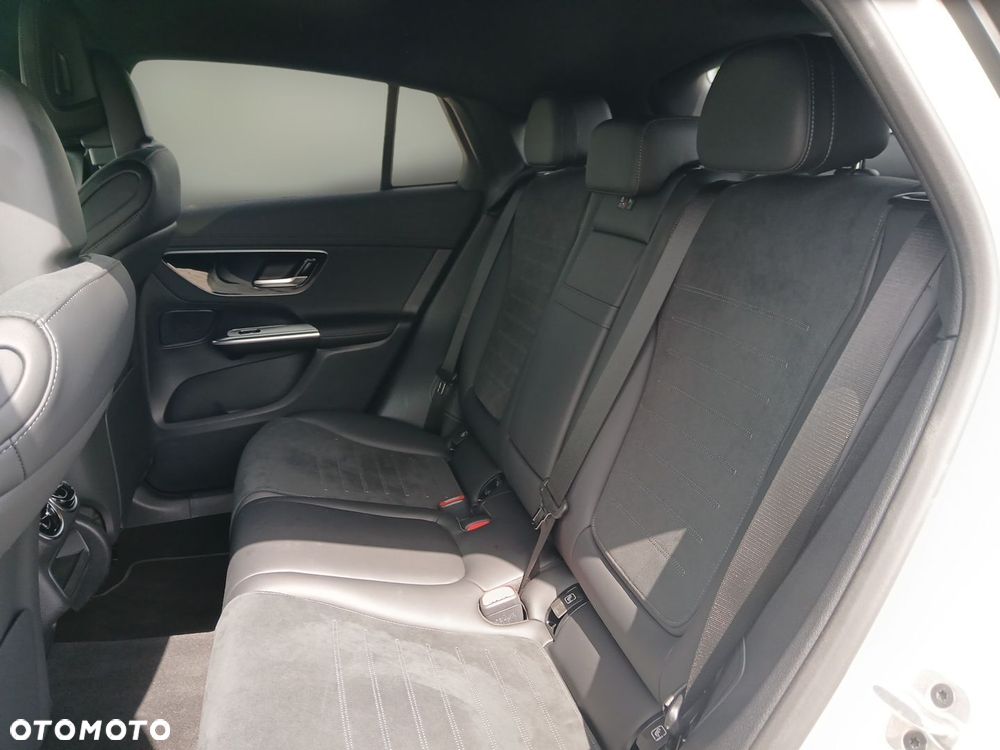 Mercedes-Benz GLC 300 mHEV 4-Matic AMG Line - 19
