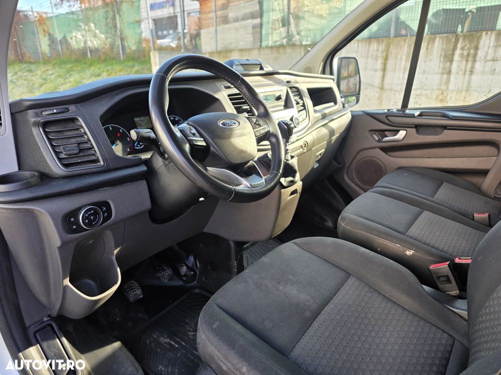 Ford Tranzit Custom - 5