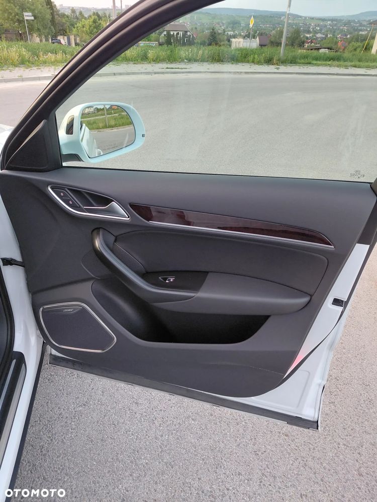Audi Q3 - 19